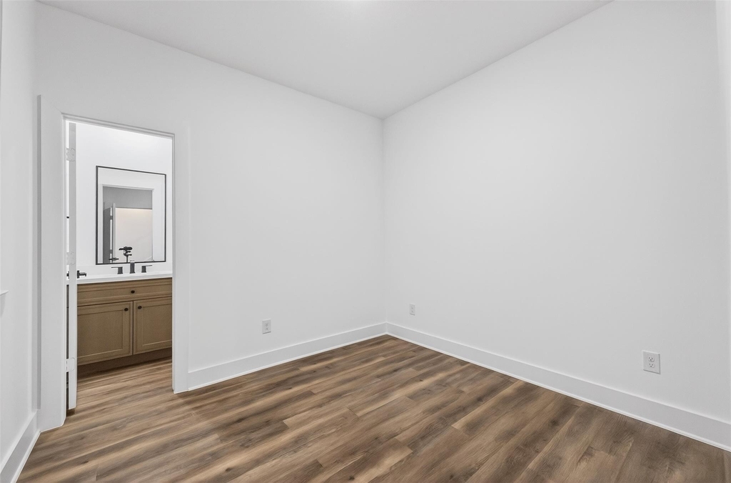 3003 Delano Street - Photo 11