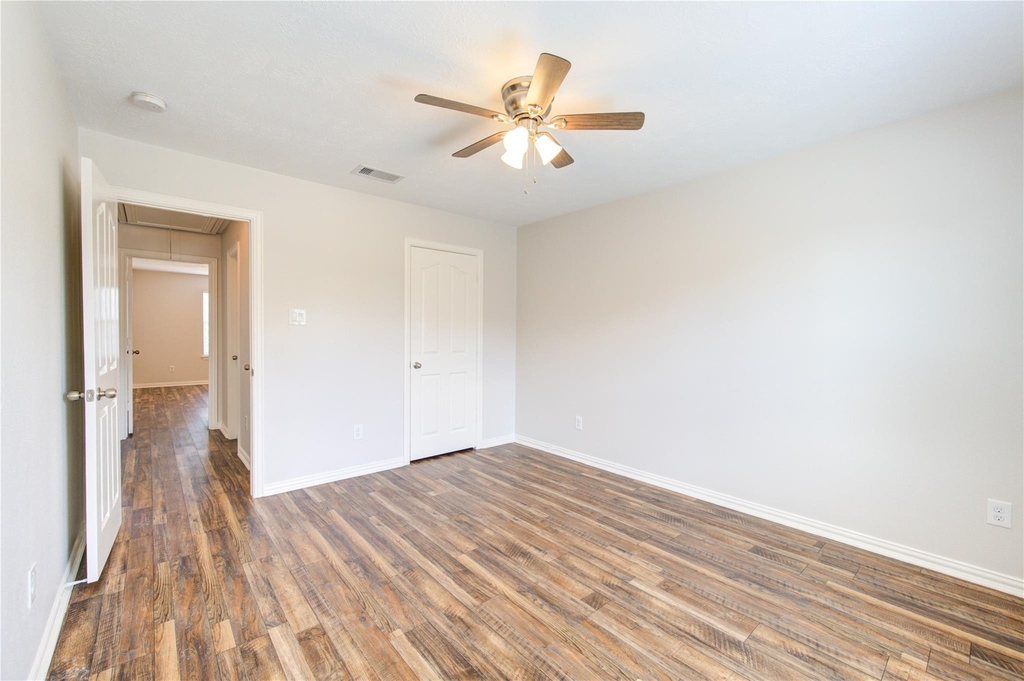 24615 Lakecrest Bend Drive - Photo 33