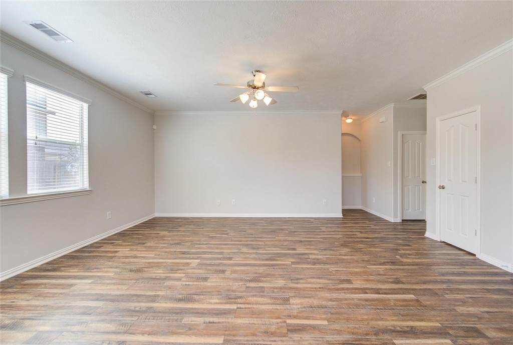 24615 Lakecrest Bend Drive - Photo 14