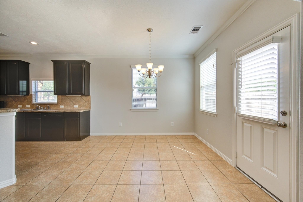 24615 Lakecrest Bend Drive - Photo 9