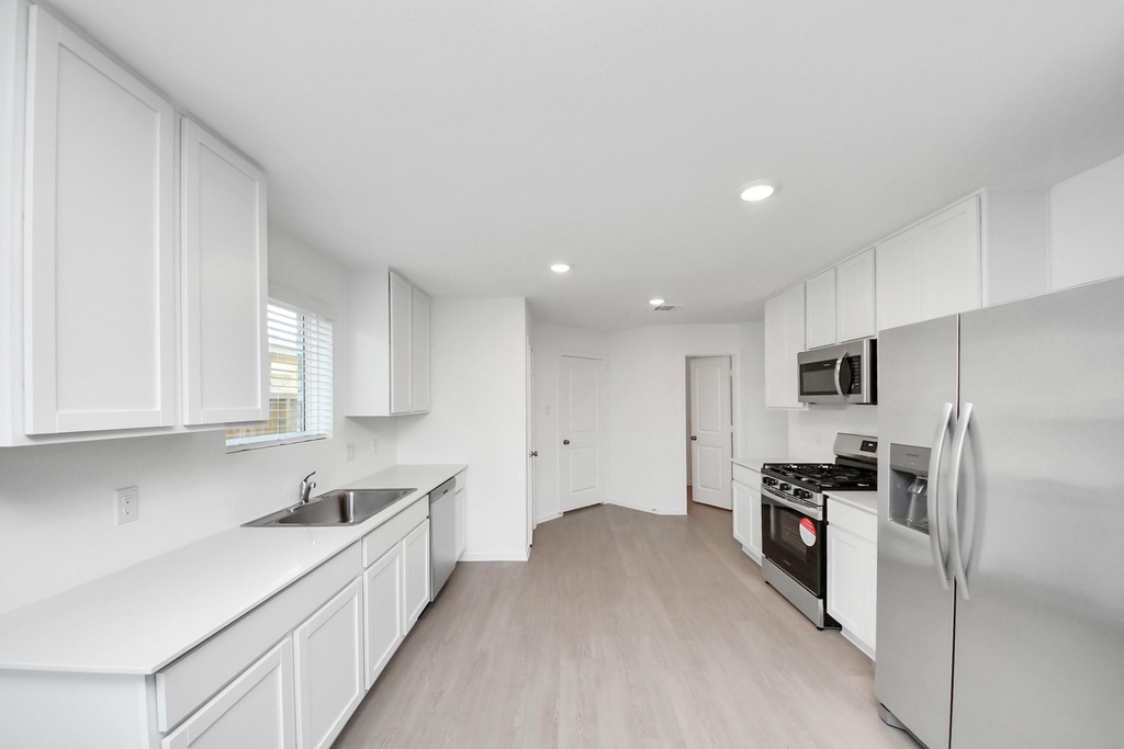 6415 Geyser Starish Drive - Photo 14