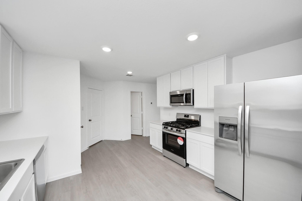 6415 Geyser Starish Drive - Photo 16
