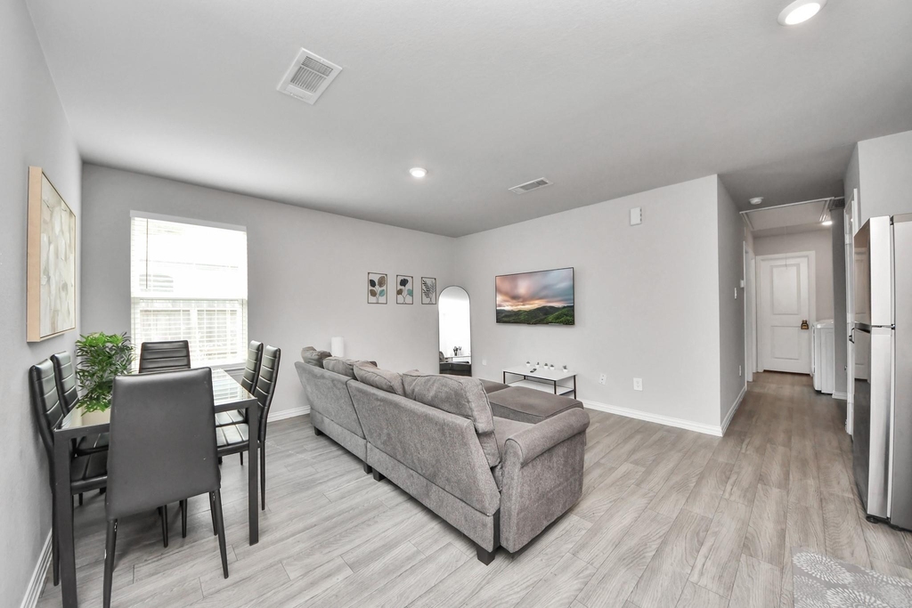 9027 Madera Road - Photo 2
