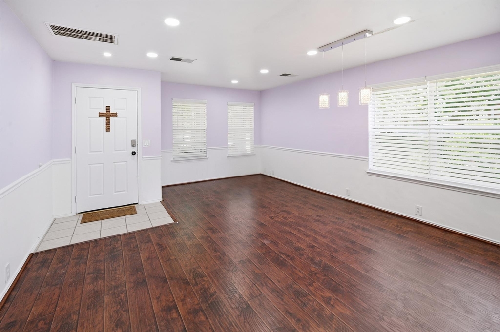 6811 Brighton Hill Lane - Photo 3