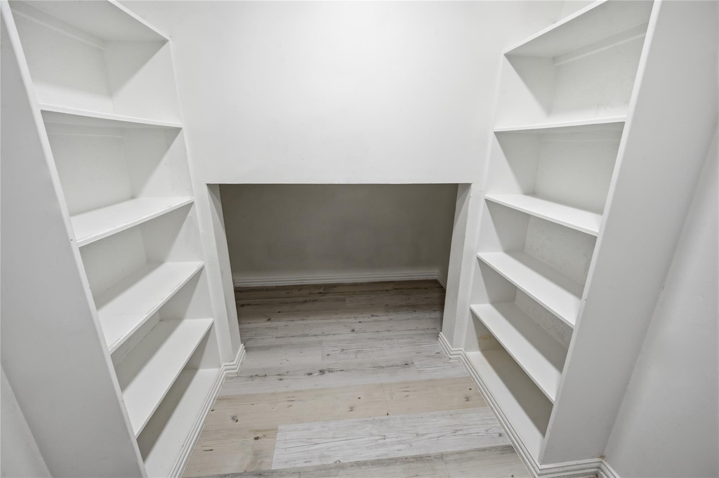 6811 Brighton Hill Lane - Photo 8