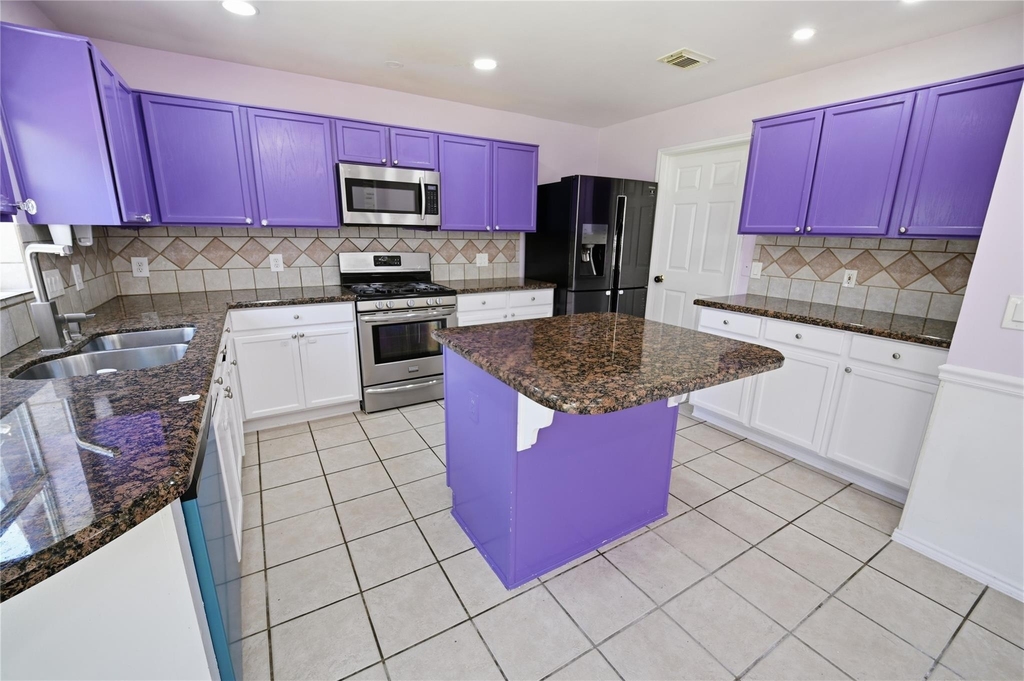 6811 Brighton Hill Lane - Photo 6