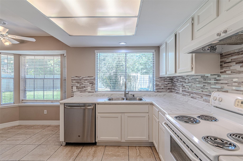 18506 Creekfield Court - Photo 18