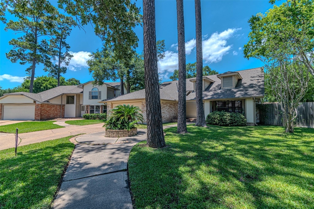 18506 Creekfield Court - Photo 2