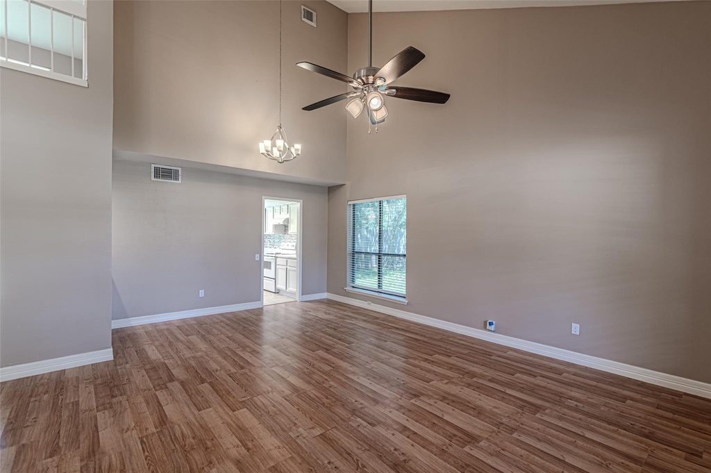 18506 Creekfield Court - Photo 11