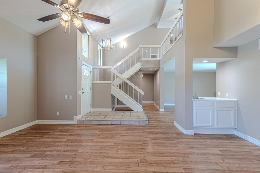 18506 Creekfield Court - Photo 15