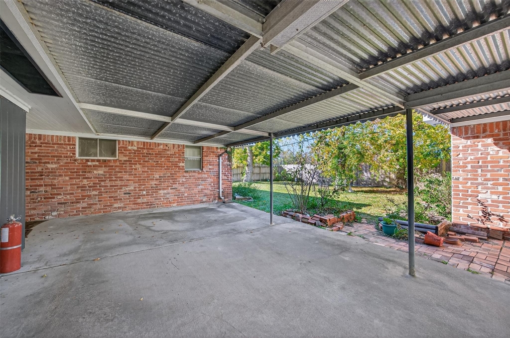 9310 Cliffwood Drive - Photo 44