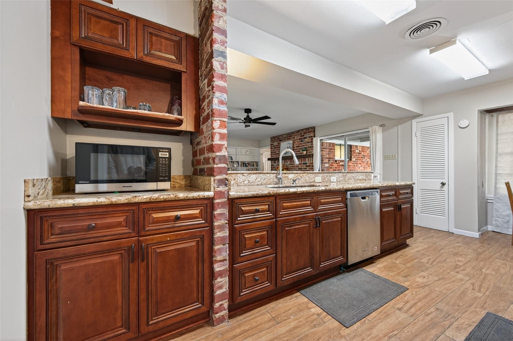 9310 Cliffwood Drive - Photo 8
