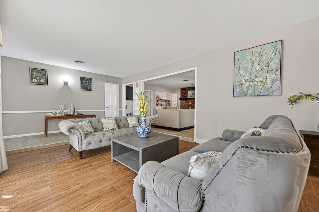 9310 Cliffwood Drive - Photo 4