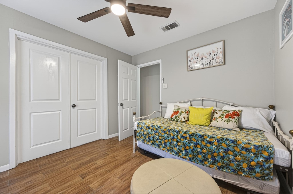 9310 Cliffwood Drive - Photo 23