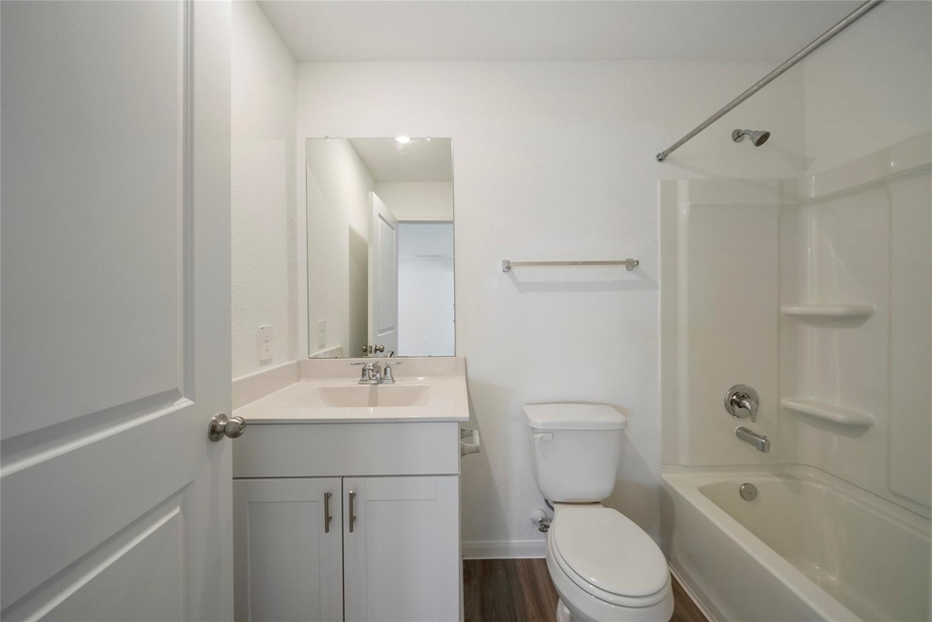5703 Finely Run St - Photo 17