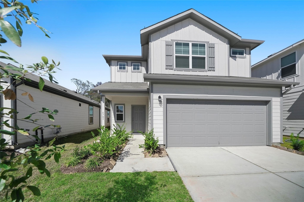 5703 Finely Run St - Photo 0