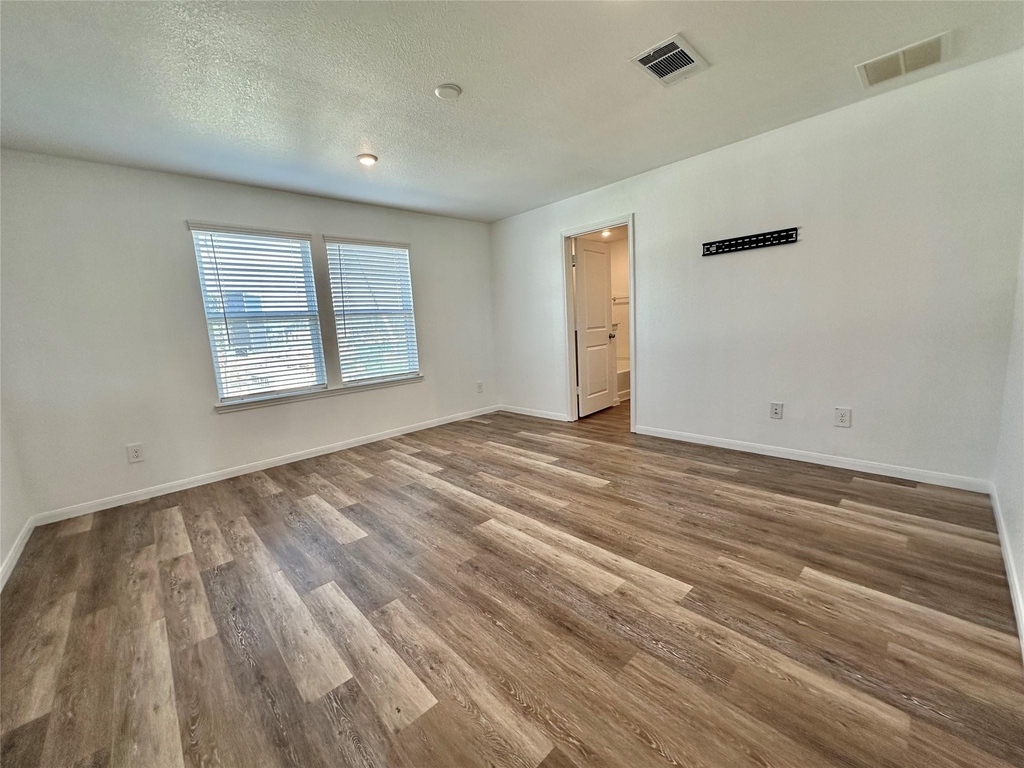 5703 Finely Run St - Photo 16