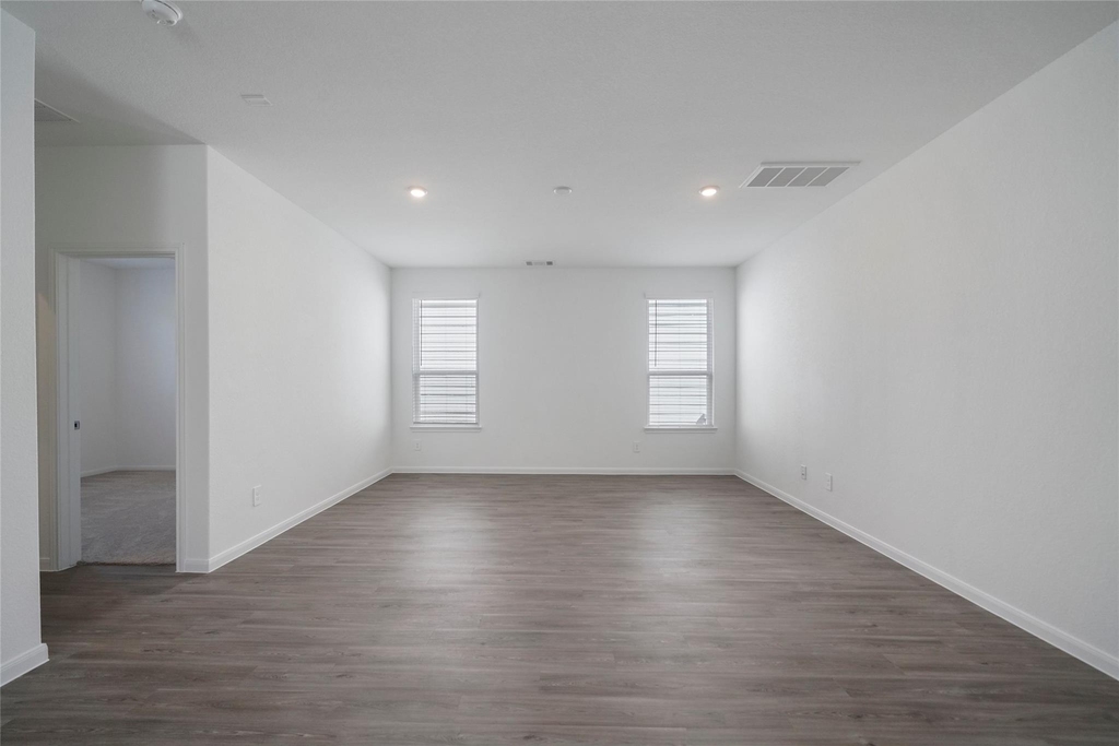 5703 Finely Run St - Photo 5