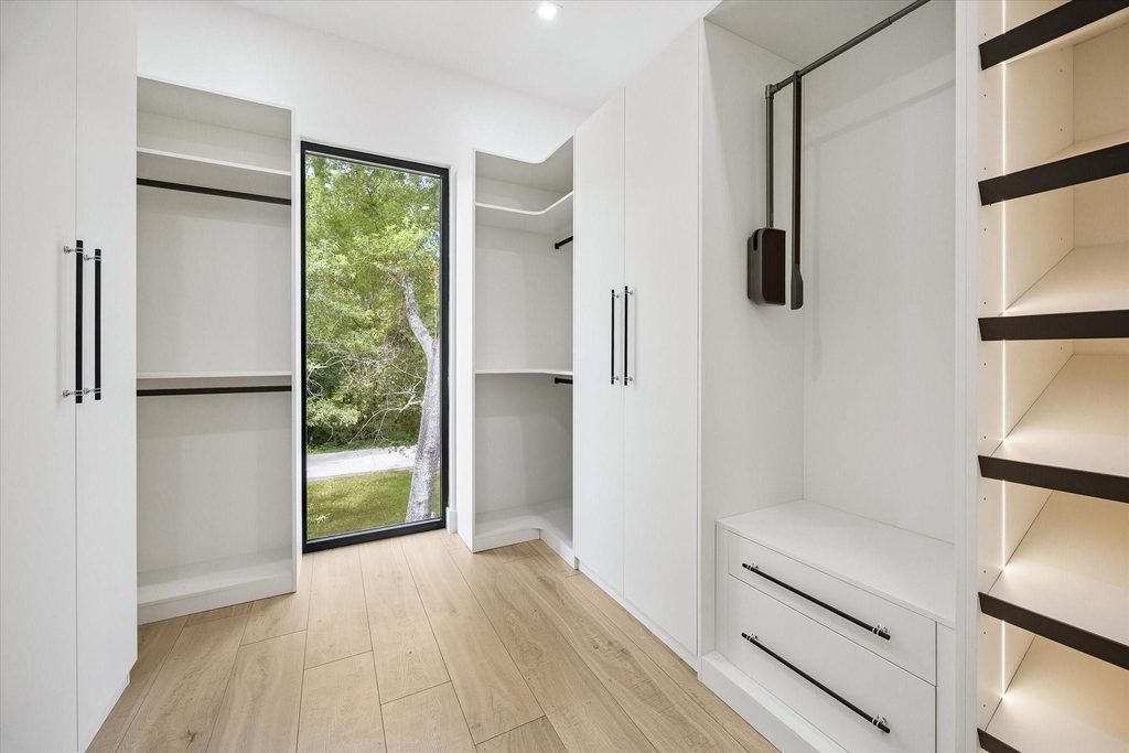 407 Brook Hollow Drive - Photo 19