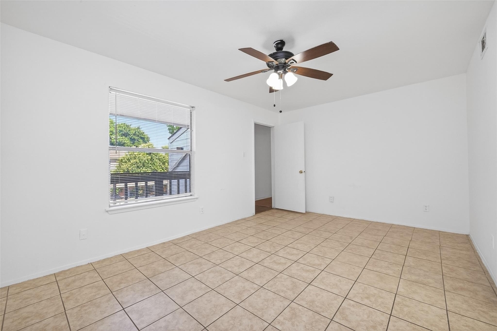 6001 Reims Road - Photo 20