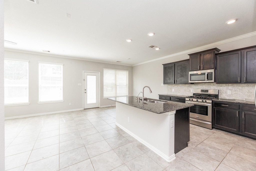 18119 Tall Chestnut Street - Photo 7