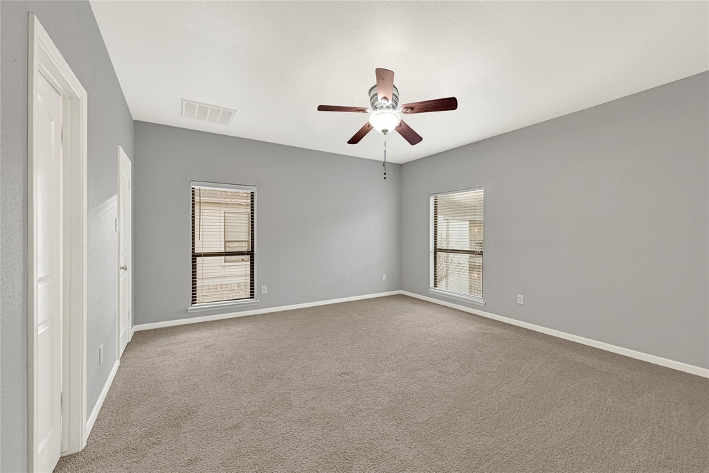 2425 Augusta Drive - Photo 16