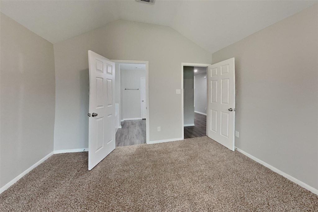 2815 Fox Mountain Drive - Photo 6