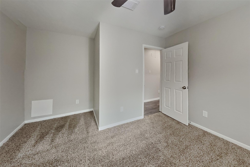 2815 Fox Mountain Drive - Photo 11