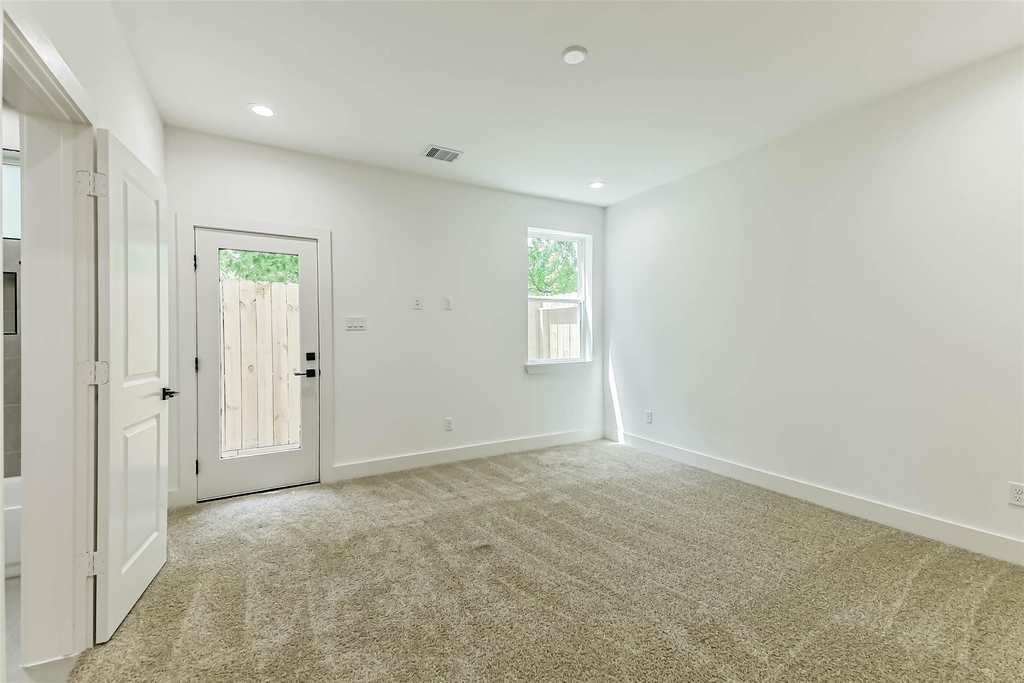 5703 Balbo Street - Photo 6