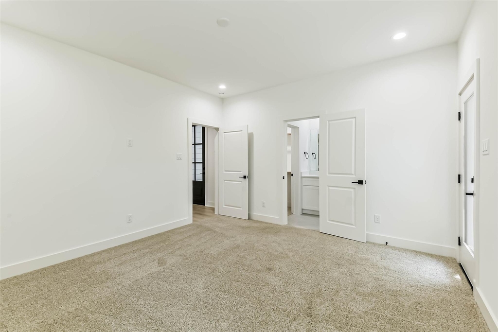 5703 Balbo Street - Photo 7