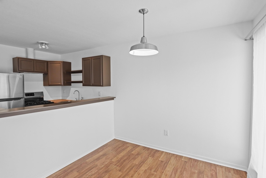 1408 Hughes Street - Photo 14