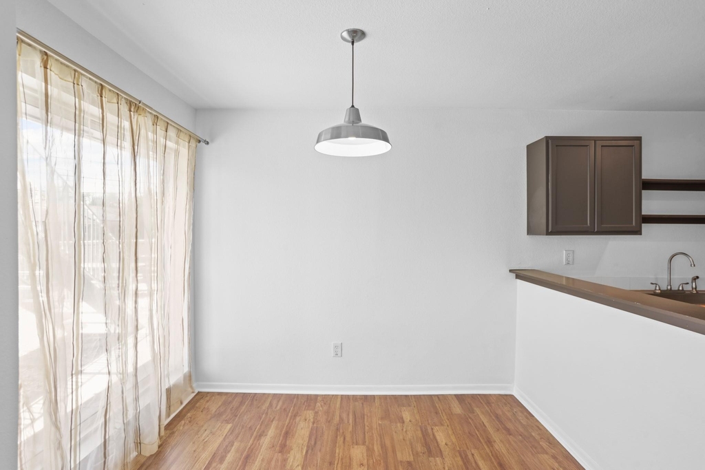 1408 Hughes Street - Photo 6