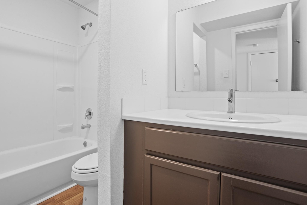 1408 Hughes Street - Photo 24
