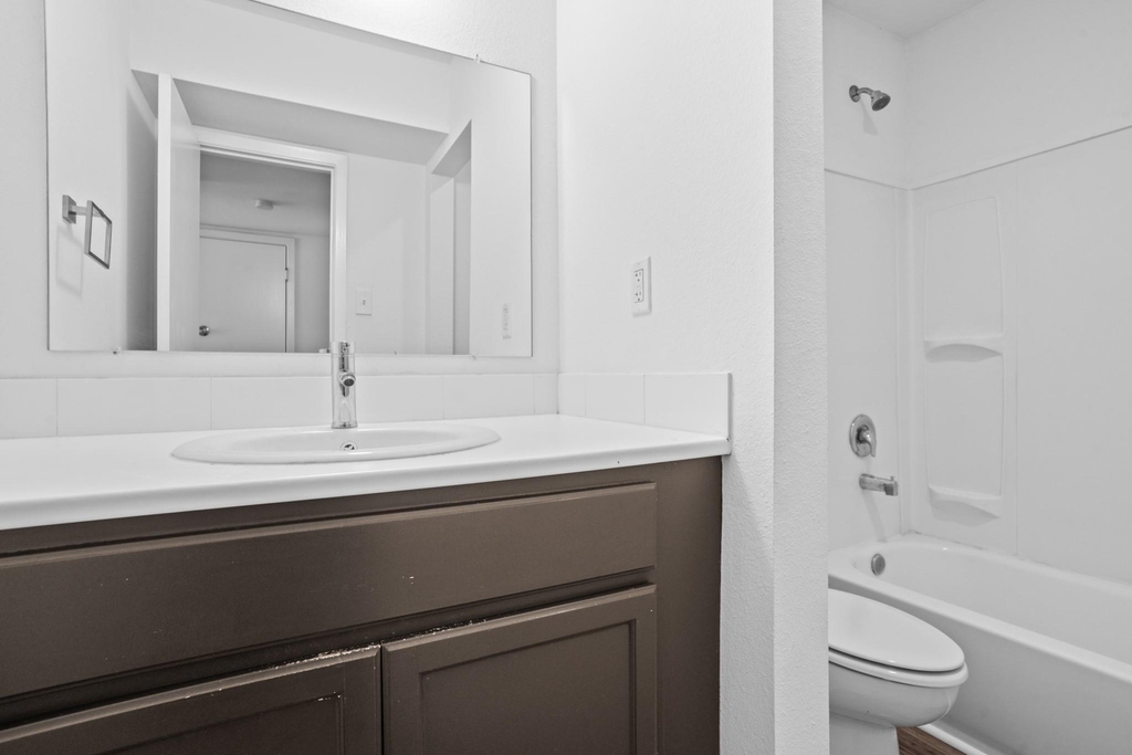 1408 Hughes Street - Photo 25