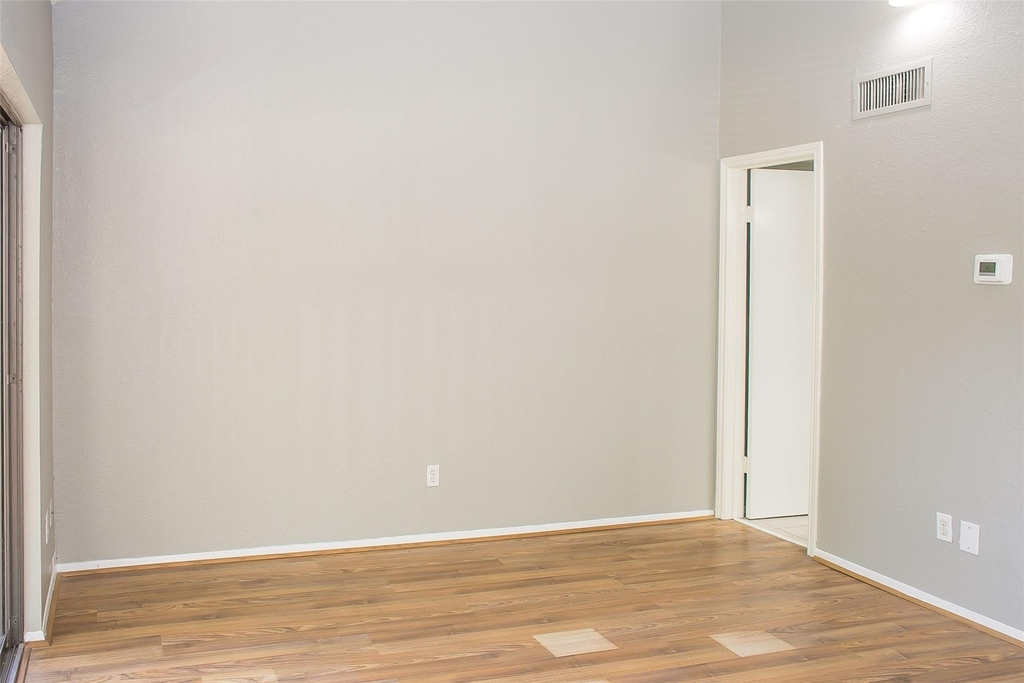 12900 Walden Road - Photo 15
