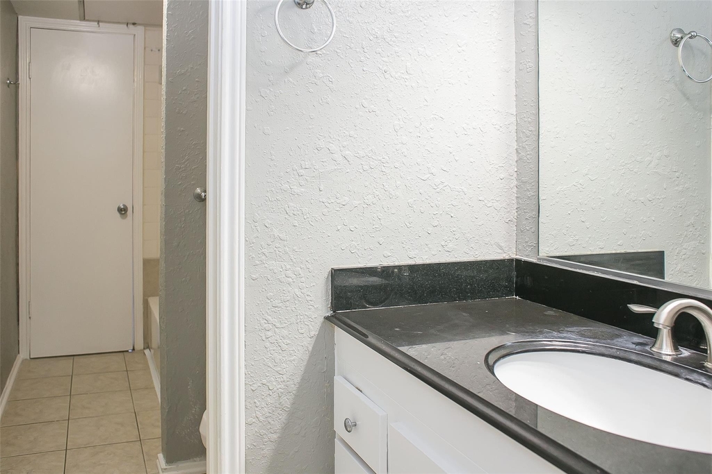 12900 Walden Road - Photo 18