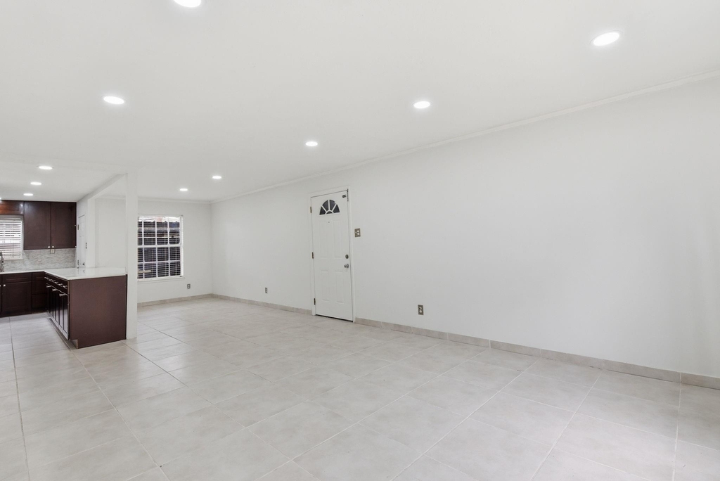 7900 Westheimer Road - Photo 17