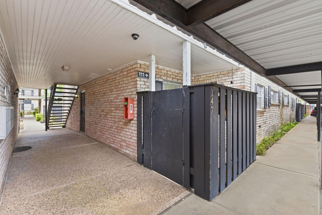 7900 Westheimer Road - Photo 33