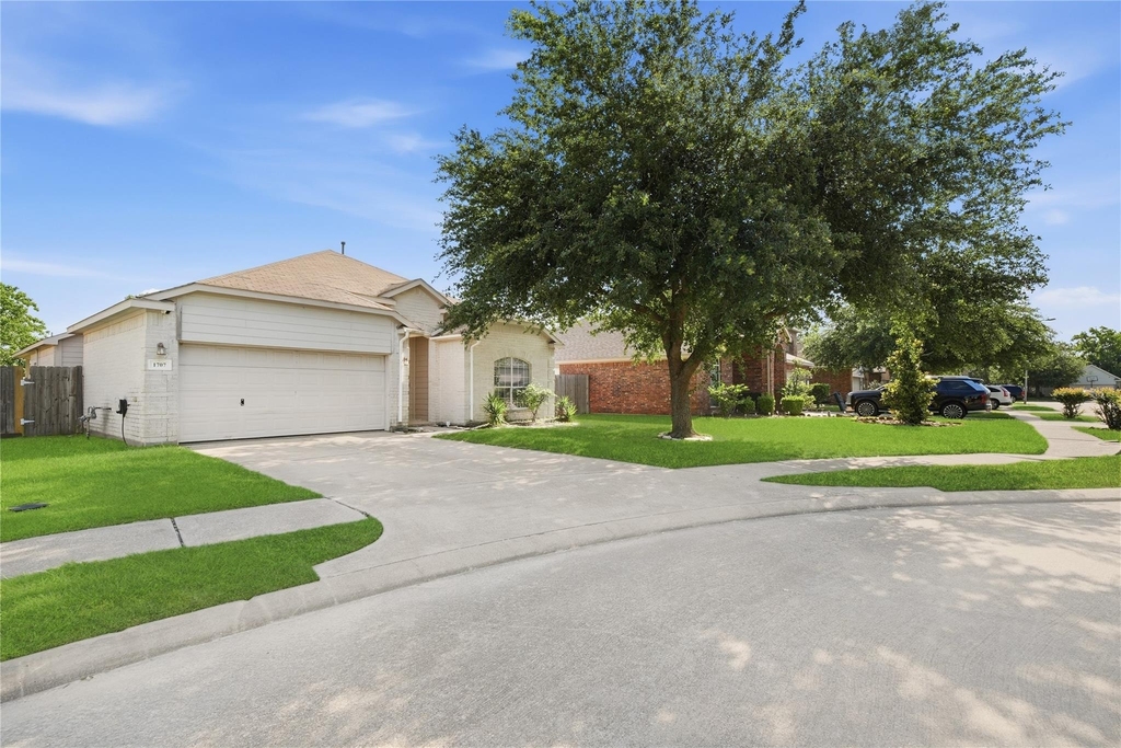 1707 N Highlands Crossing - Photo 3