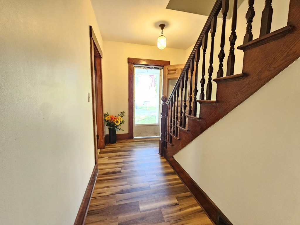 117a Lowell - Photo 4