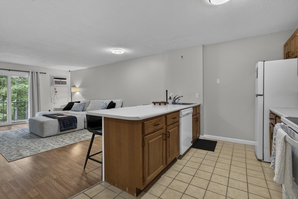 120 Fisherville - Photo 2
