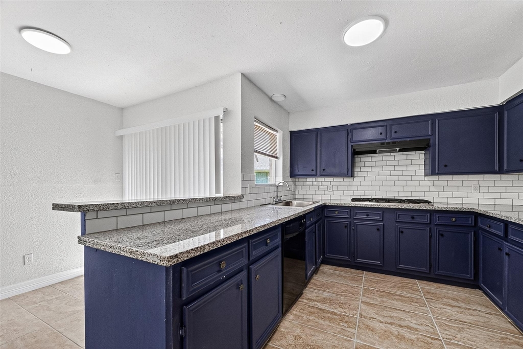 2223 Courtney Ct - Photo 9