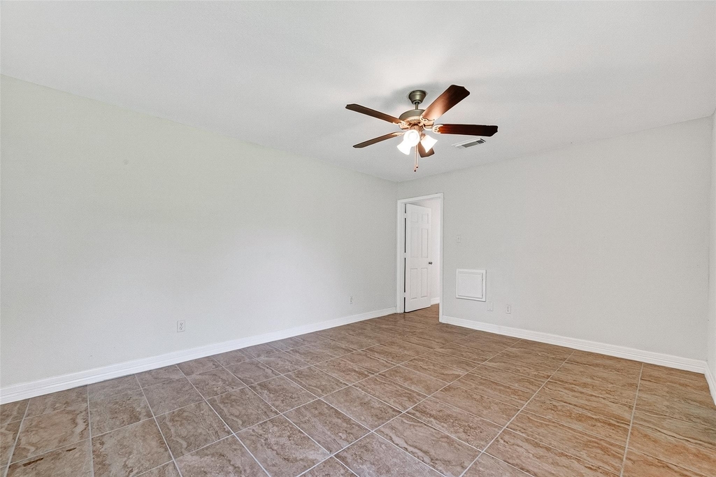 2223 Courtney Ct - Photo 18
