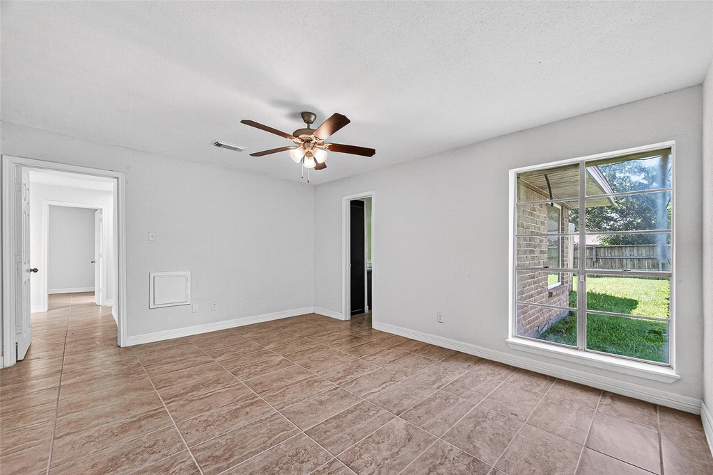 2223 Courtney Ct - Photo 16