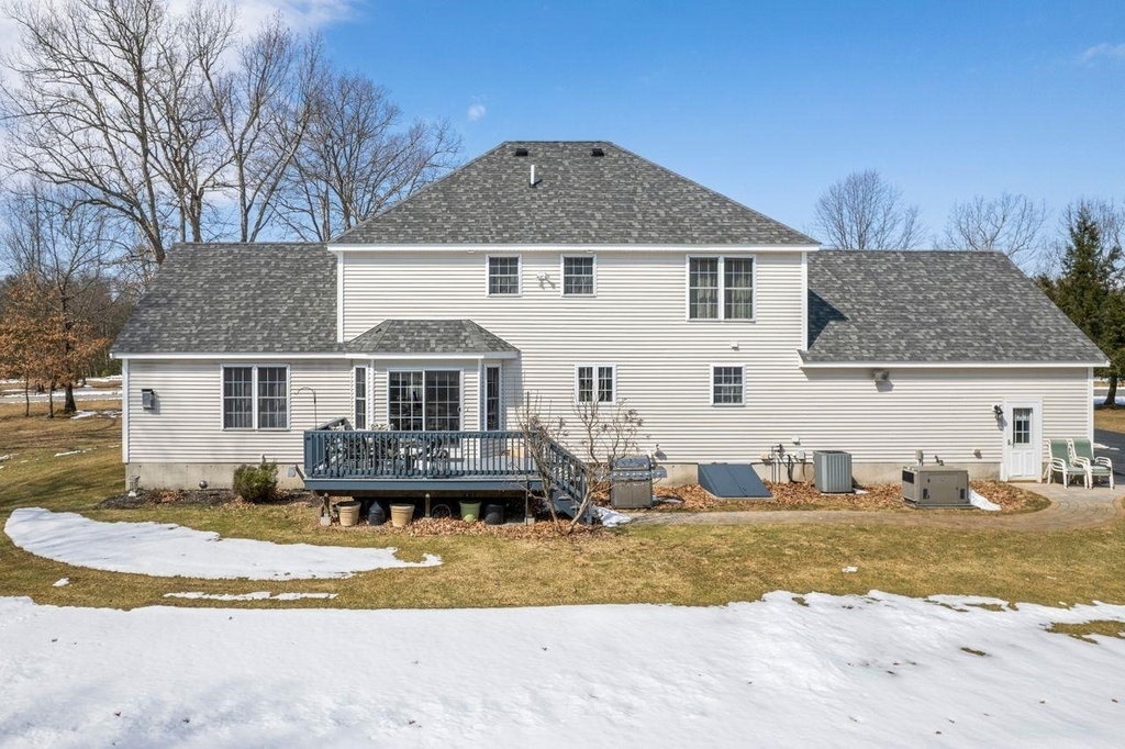 20 Ordway - Photo 4