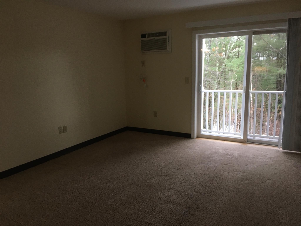 101 Eastern - Photo 24