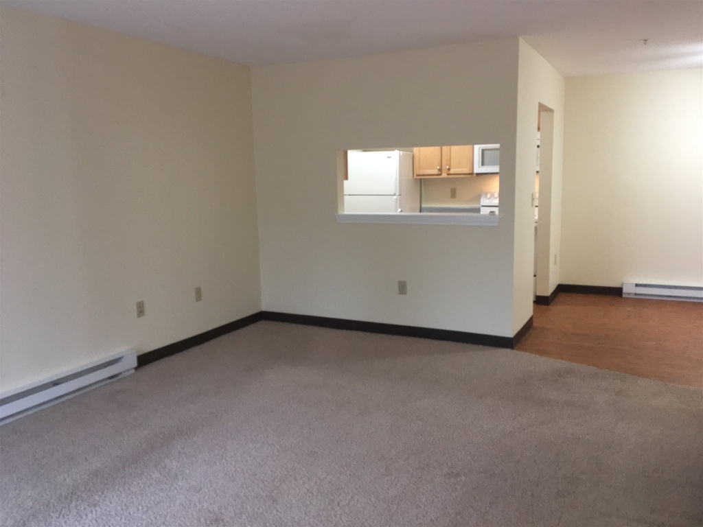 101 Eastern - Photo 20