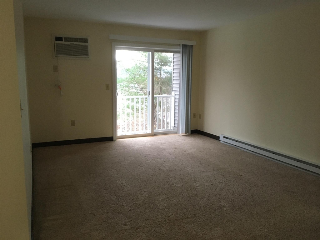 101 Eastern - Photo 25