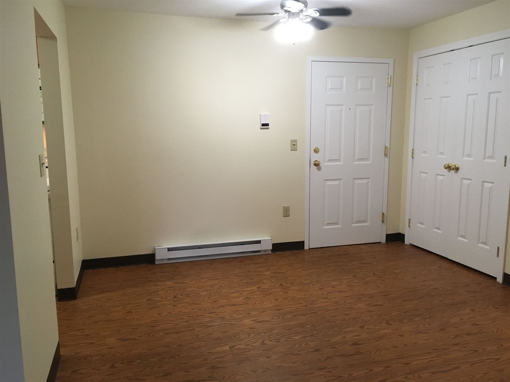 101 Eastern - Photo 18