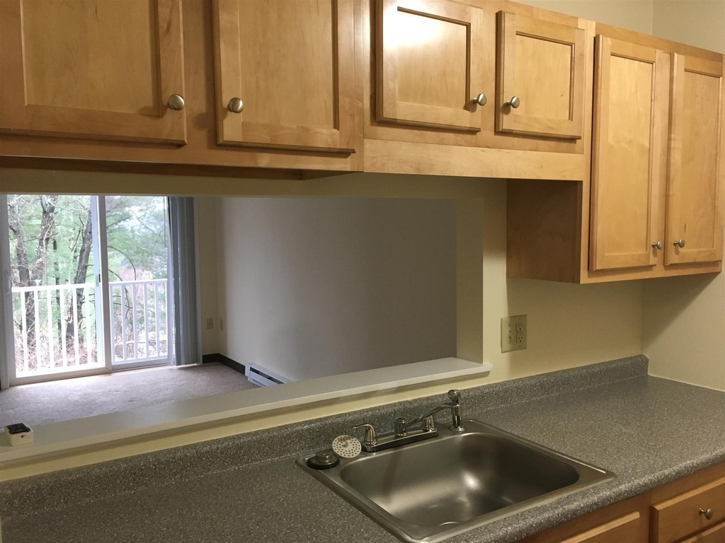 101 Eastern - Photo 9